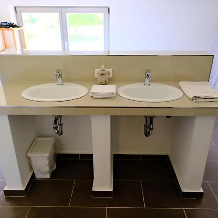 Kutscherhaus Thorstorf 아파트 *